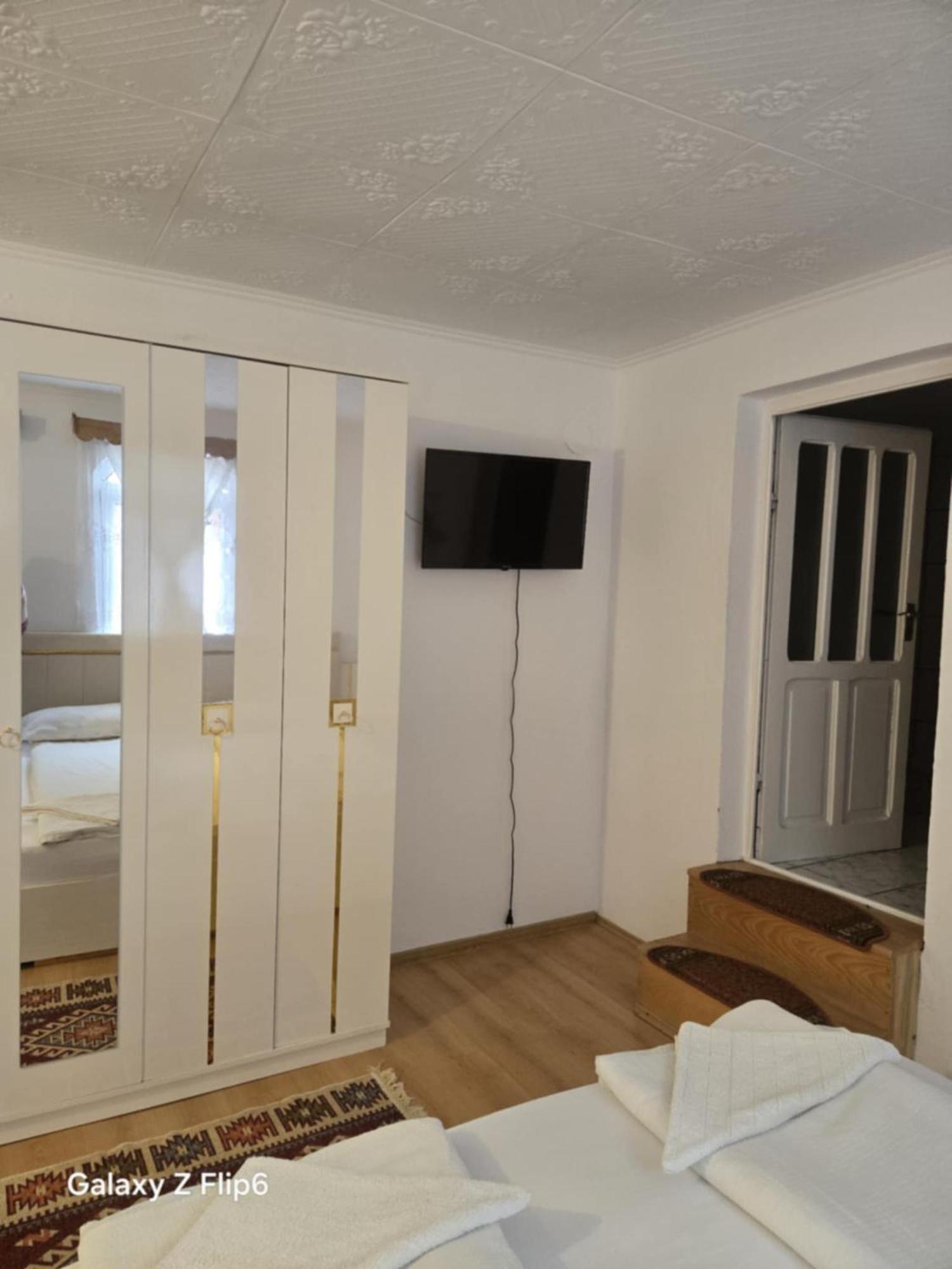 Rozsa Panzio Bed & Breakfast ริเมแท ภายนอก รูปภาพ