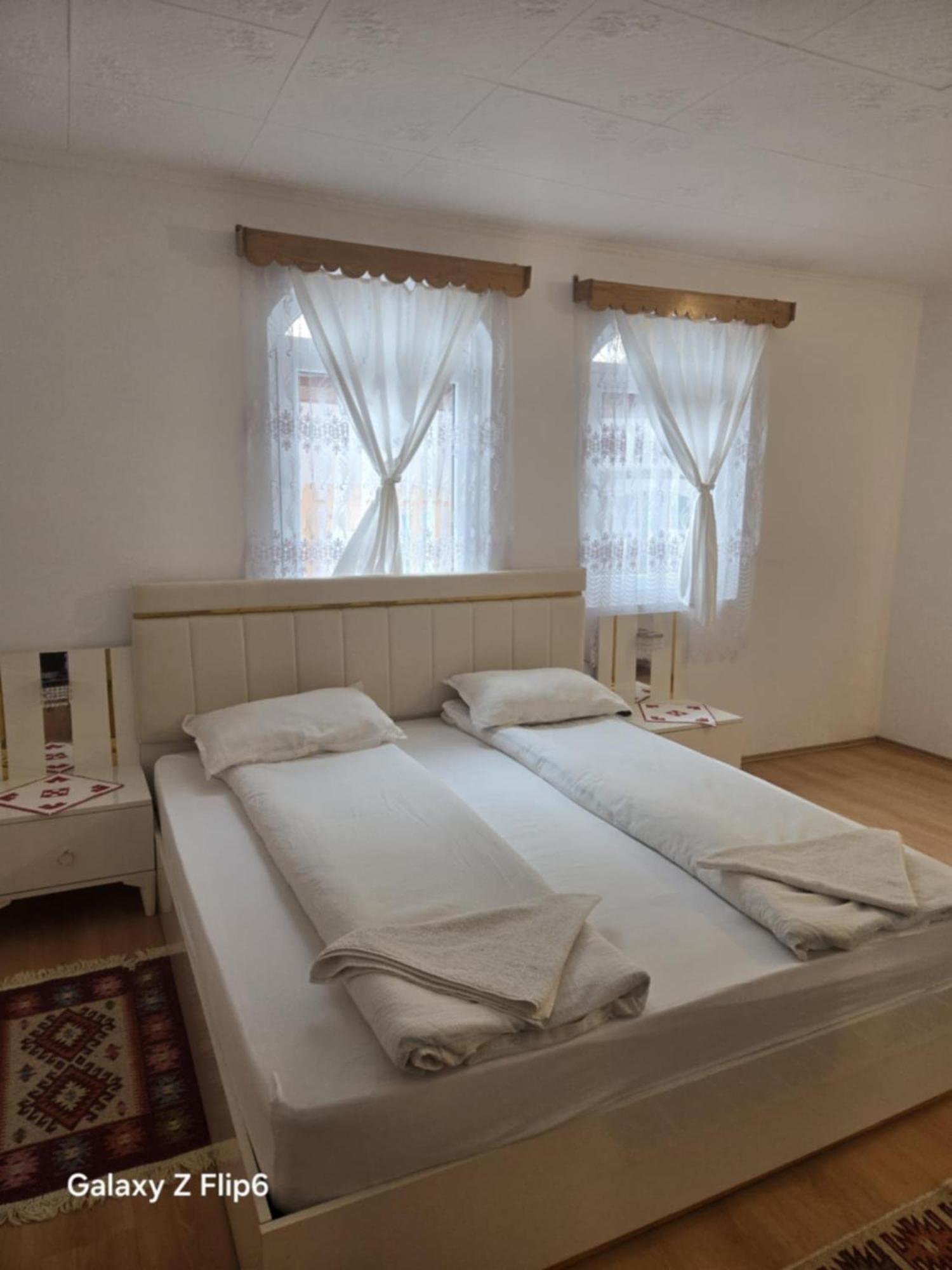 Rozsa Panzio Bed & Breakfast ริเมแท ภายนอก รูปภาพ