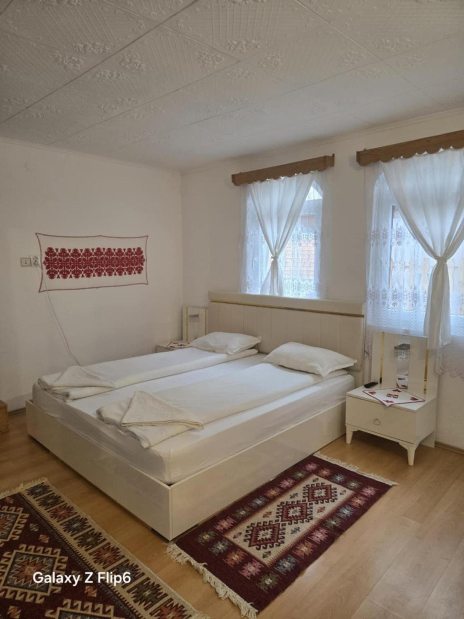 Rozsa Panzio Bed & Breakfast ริเมแท ภายนอก รูปภาพ