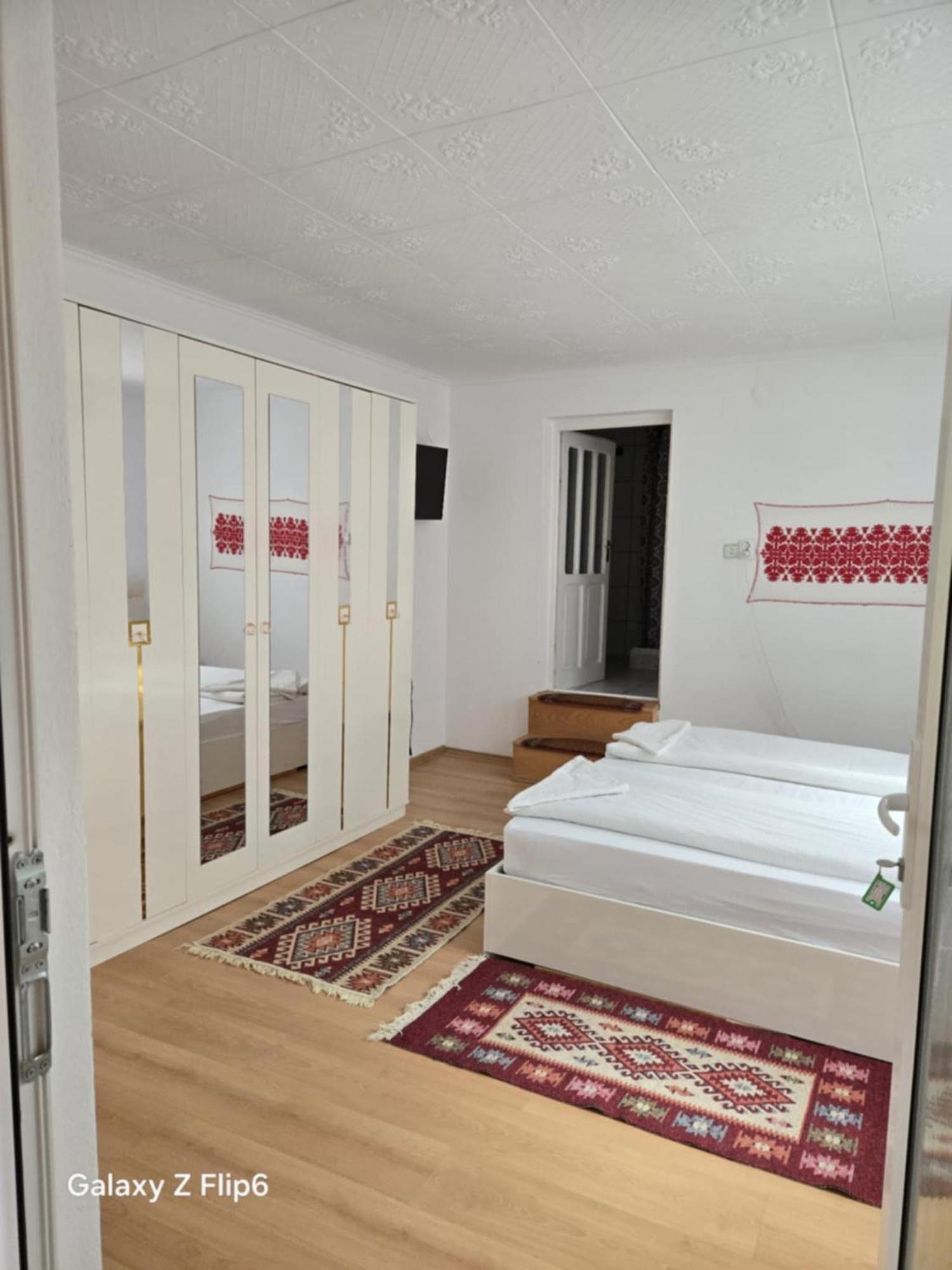 Rozsa Panzio Bed & Breakfast ริเมแท ภายนอก รูปภาพ